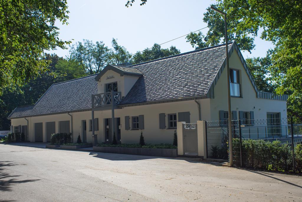 Hotel Haus Broichtal Alsdorf Exterior foto